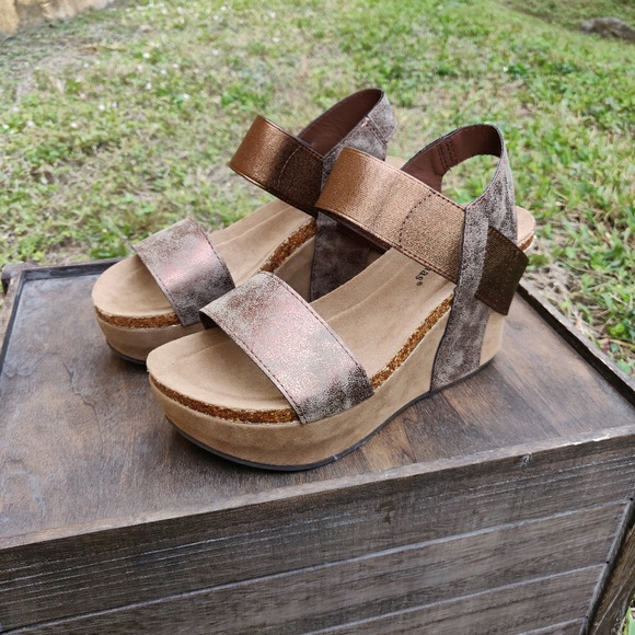 Spring High Wedge Rustic Brown SIZE 10 RESTOCK - Picture 6 of 7